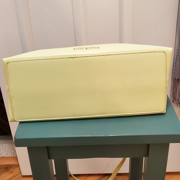 Steve Madden Mesa Satchel, pale yellow/citrine - Picture 4 of 16